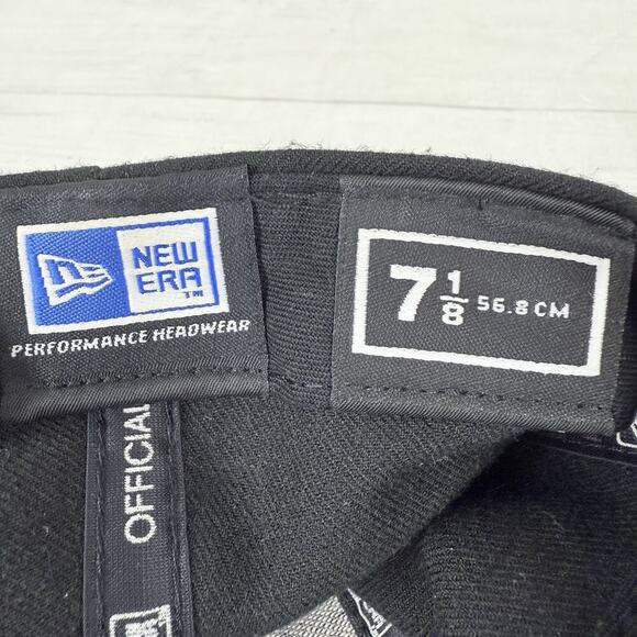 Chicago White Sox Hat Cap Fitted Mens 7 1/8 Black MLB Baseball New Era On Field - Picture 9 of 11